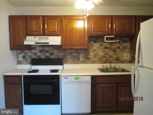 9739 Whiskey Run Laurel, MD 20723 - Photo 2 of 6 Kitchen
