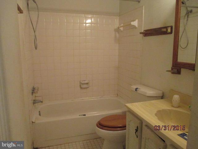 9739 Whiskey Run Laurel, MD 20723 - Photo 3 of 6 Bath