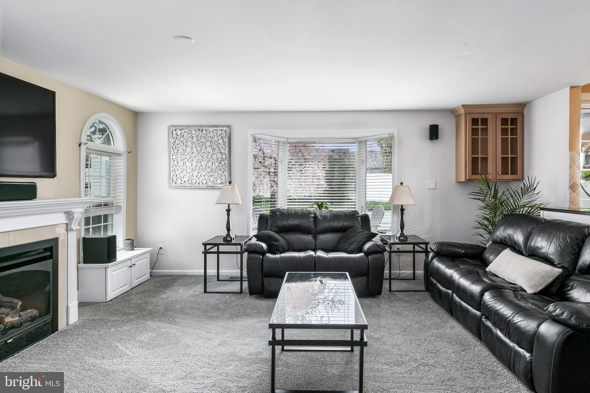 141 Red Stone Ridge Delran, NJ 08075 - Photo 12 of 28 Family Room