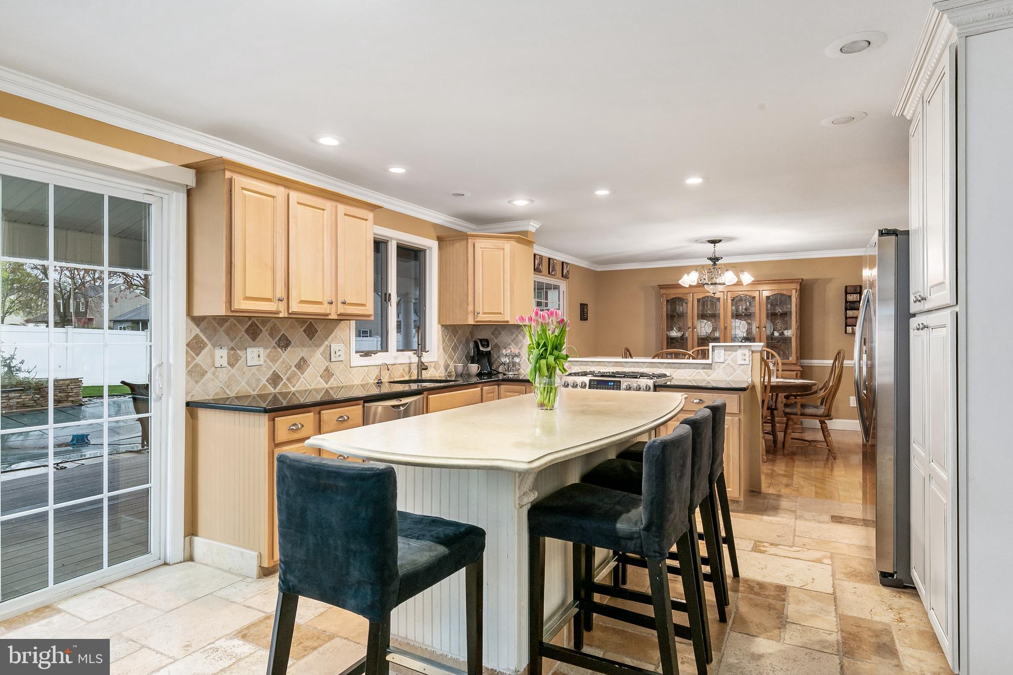 141 Red Stone Ridge Delran, NJ 08075 - Photo 7 of 28 Kitchen