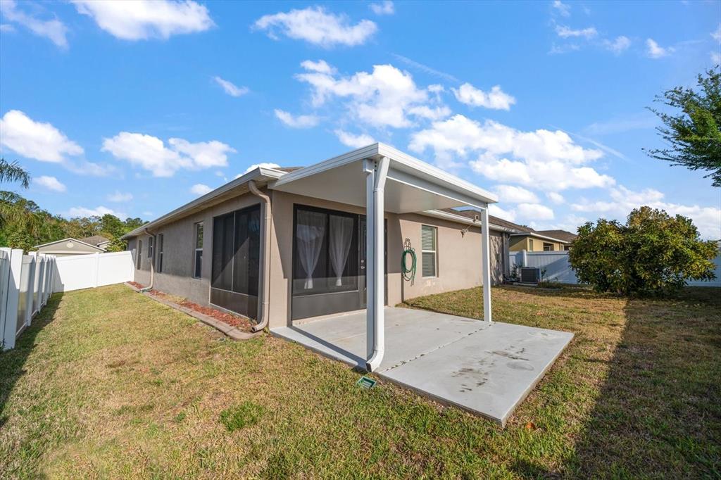 18314 Waydale Loop Hudson, FL 34667 - Photo 37 of 40