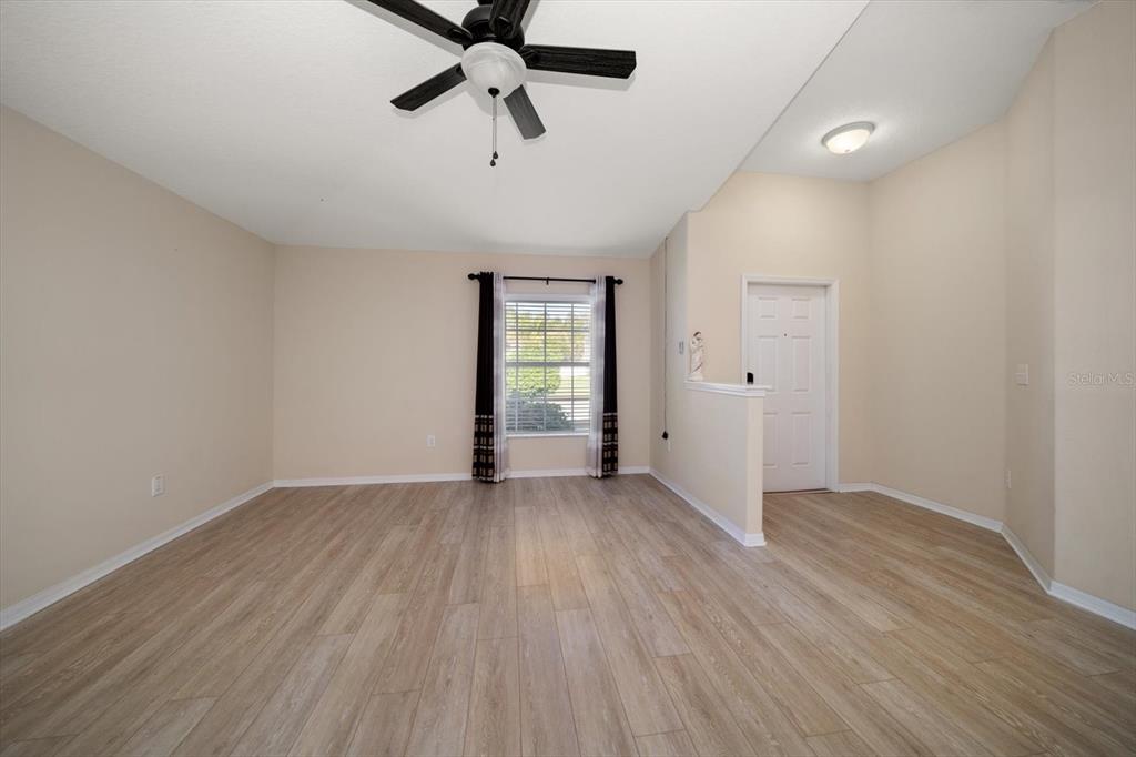 18314 Waydale Loop Hudson, FL 34667 - Photo 7 of 40