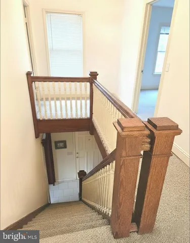 a view of entryway with a window