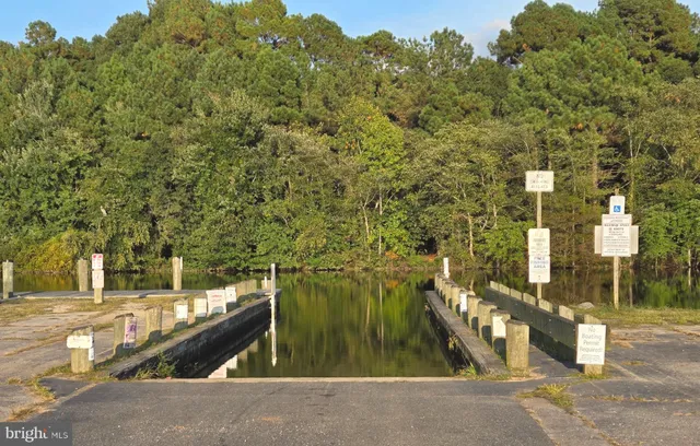 a view of a lake with houses