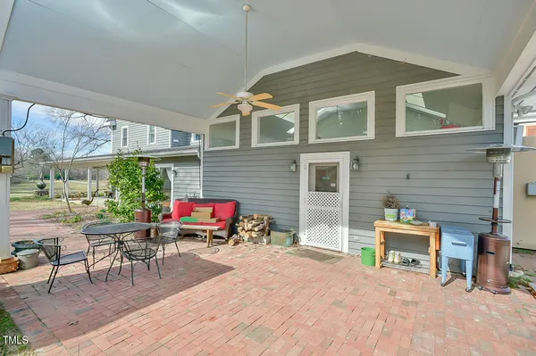 $2,400,000 | 144 Celebrity Dairy Way, Siler City, NC 27344