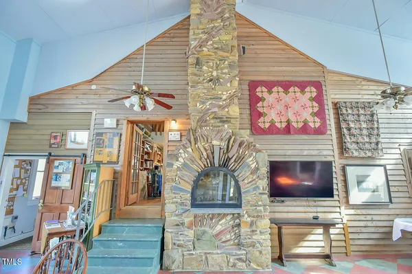 $2,400,000 | 144 Celebrity Dairy Way, Siler City, NC 27344