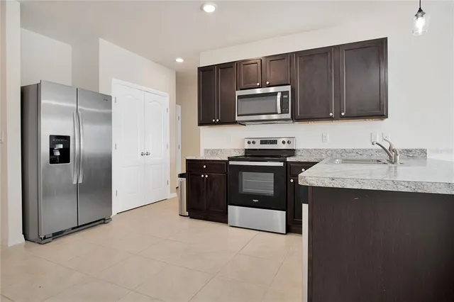 $1,750 | 245 Sofia Ln Lake, Lake Alfred, FL 33850