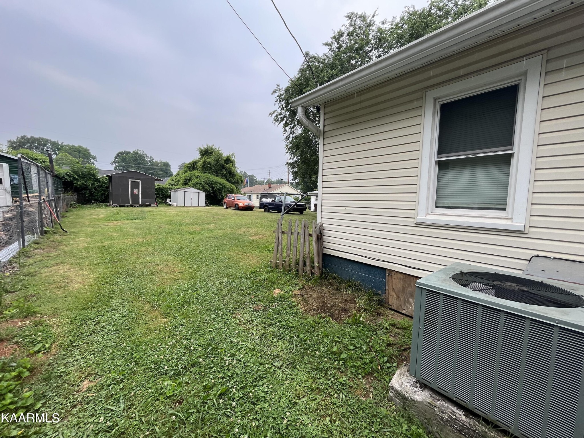 705 Carson Street Jefferson City, TN 37760 - Photo 2 of 12