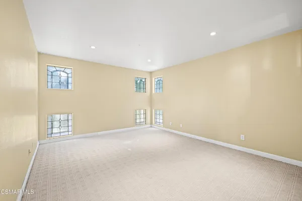 a view of empty room