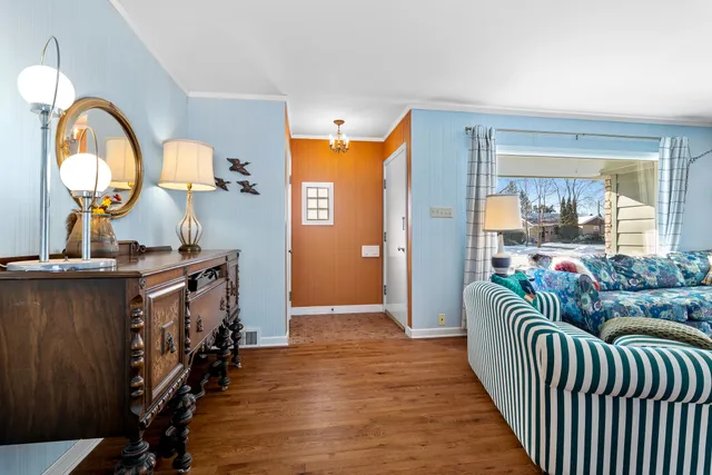 $259,900 | 2112 Markham Street, Manitowoc, WI 54220