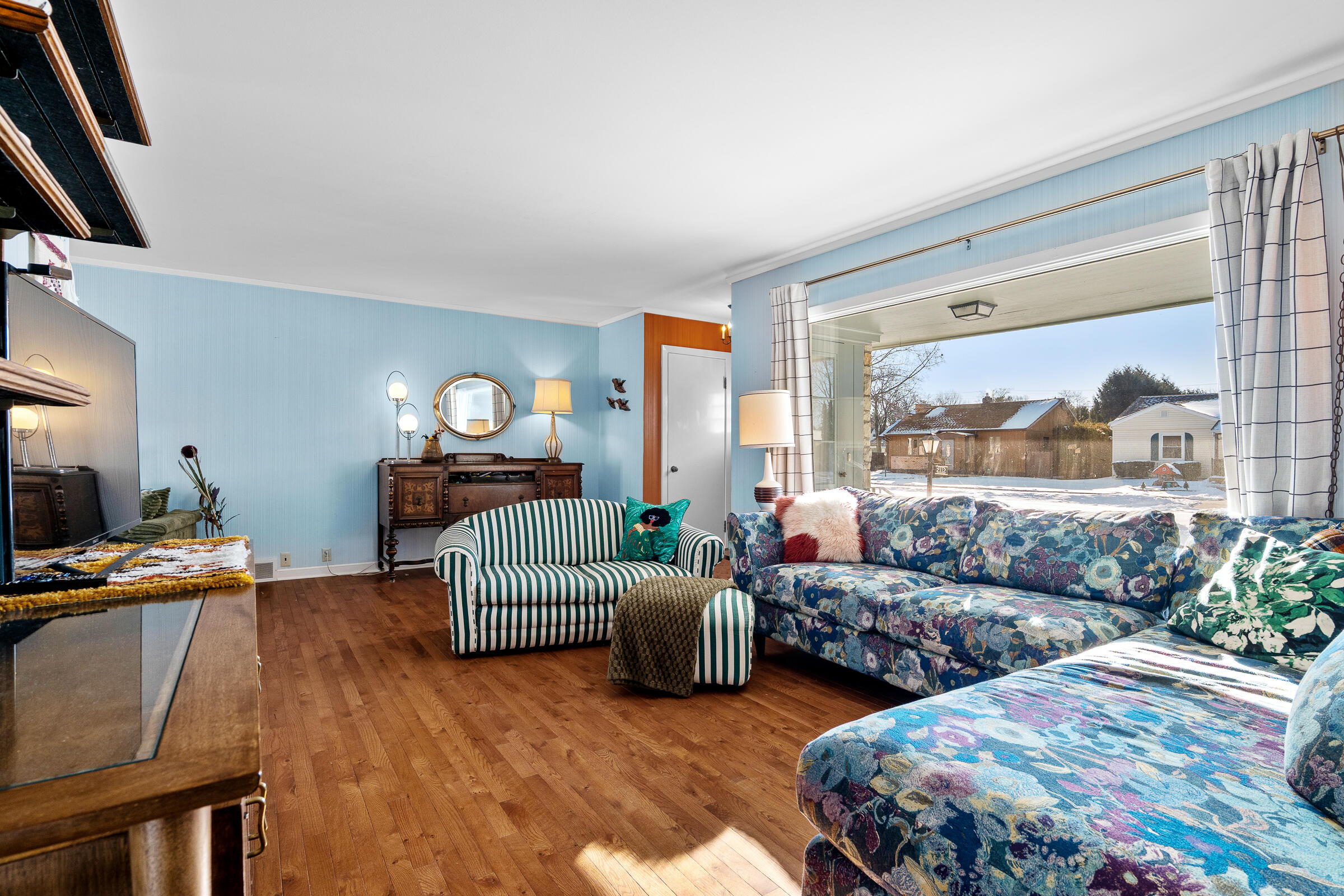 2112 Markham Street Manitowoc, WI 54220 - Photo 17 of 52 2112MarkhamSt-9