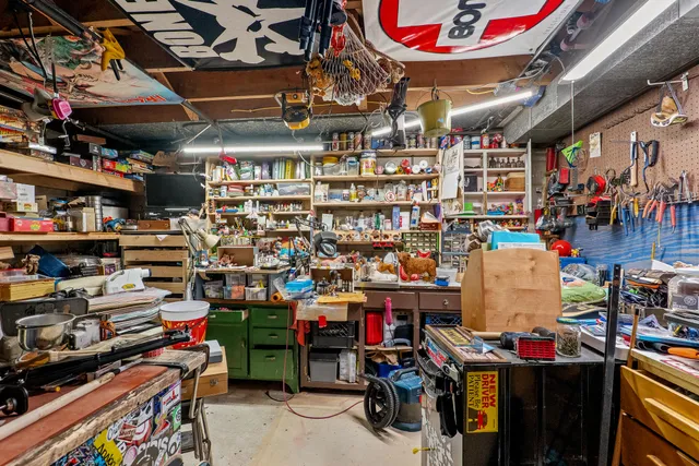 $259,900 | 2112 Markham Street, Manitowoc, WI 54220