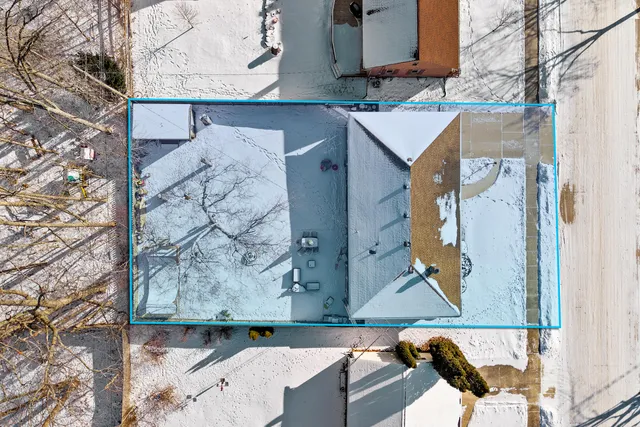 $259,900 | 2112 Markham Street, Manitowoc, WI 54220