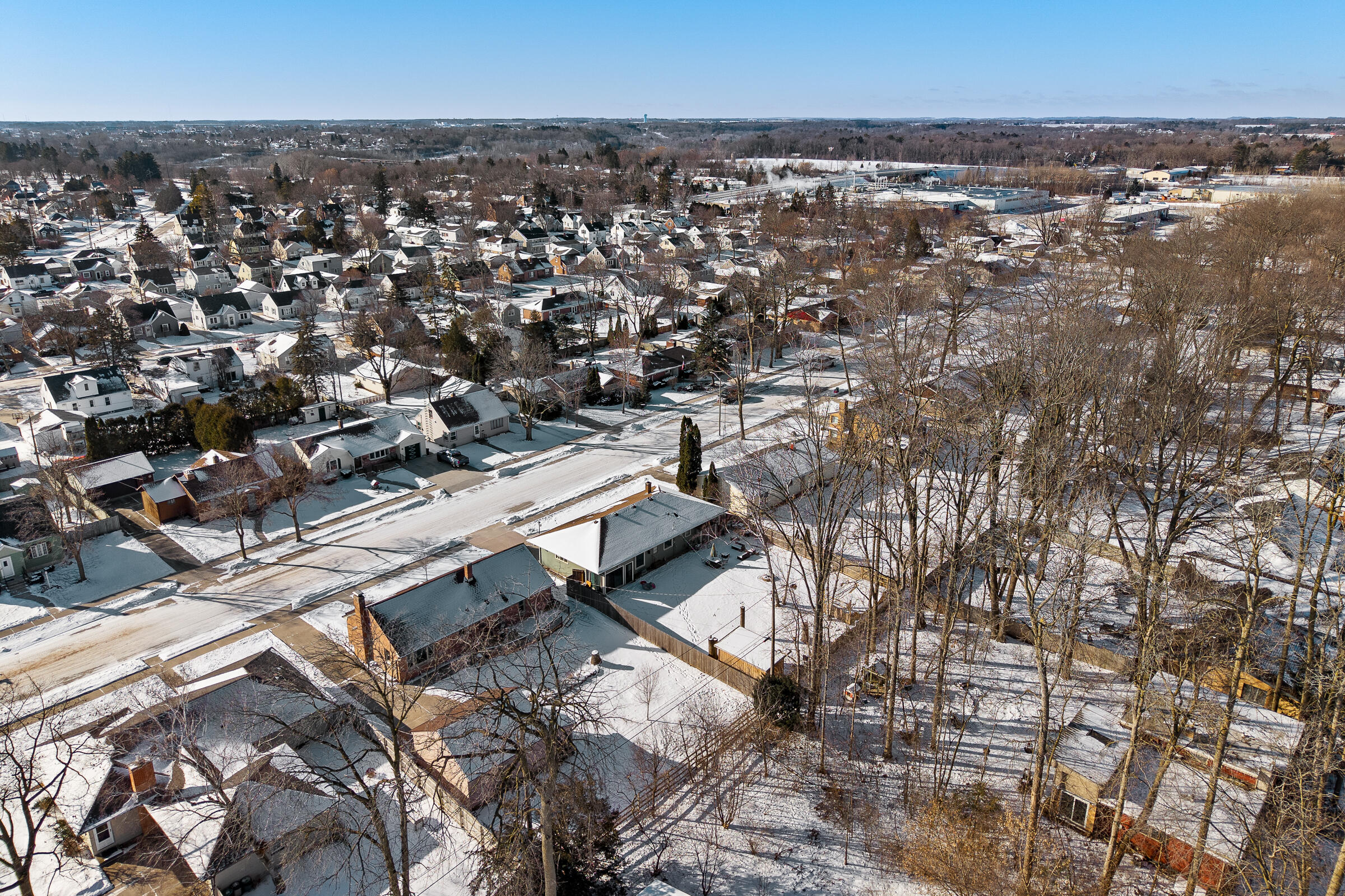 2112 Markham Street Manitowoc, WI 54220 - Photo 46 of 52 2112MarkhamSt-47