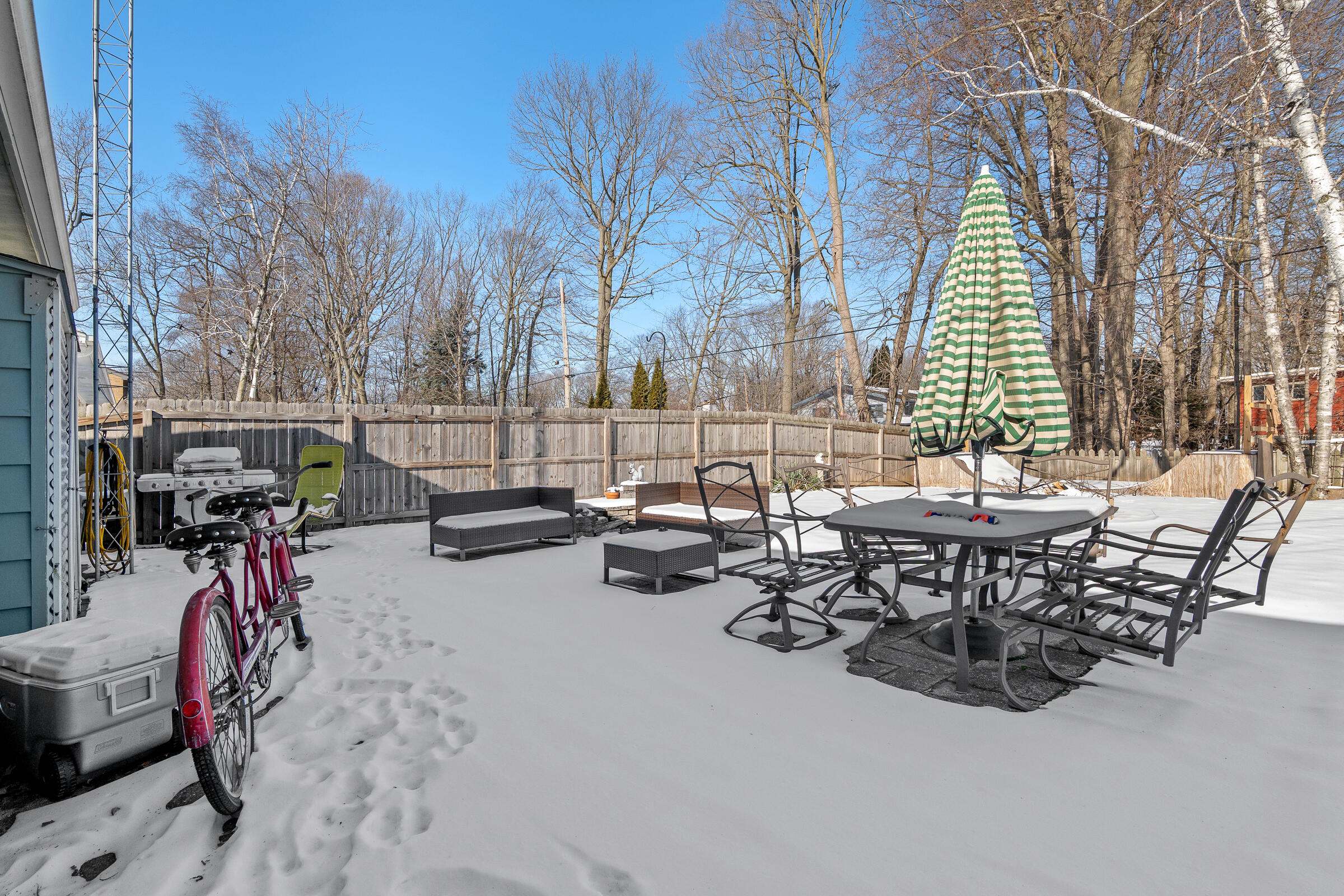 2112 Markham Street Manitowoc, WI 54220 - Photo 47 of 52 2112MarkhamSt-41