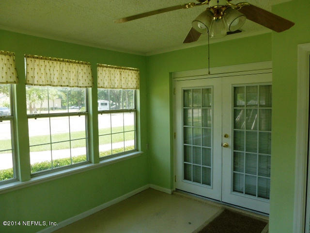 5718 Spring Park Road Jacksonville, FL 32216 - Photo 3 of 16 Sun Room 2