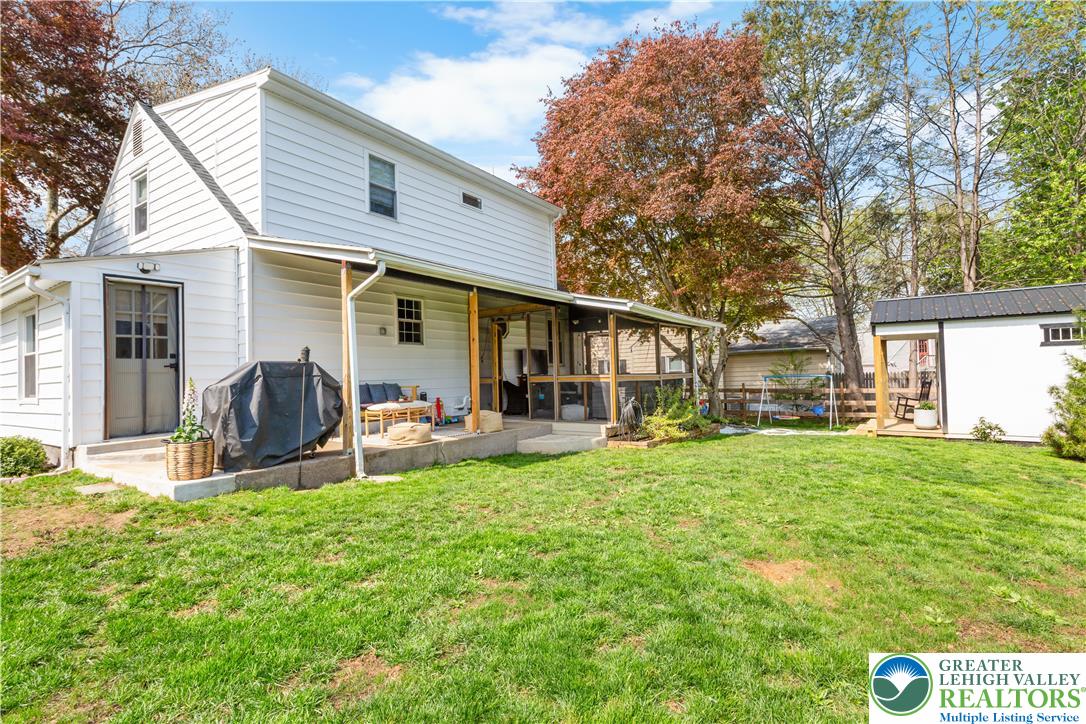 915 Magnolia Road Hellertown, PA 18055 - Photo 27 of 30