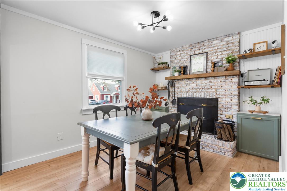 915 Magnolia Road Hellertown, PA 18055 - Photo 6 of 30