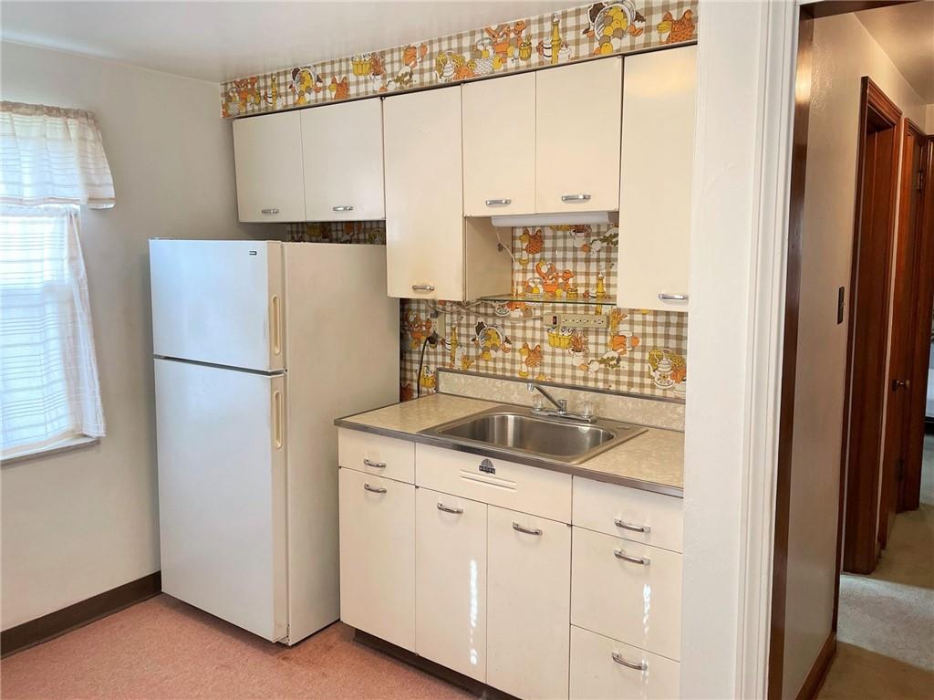 1236 Hamilton Road Pittsburgh, PA 15234 - Photo 5 of 22 Gallery Image 5