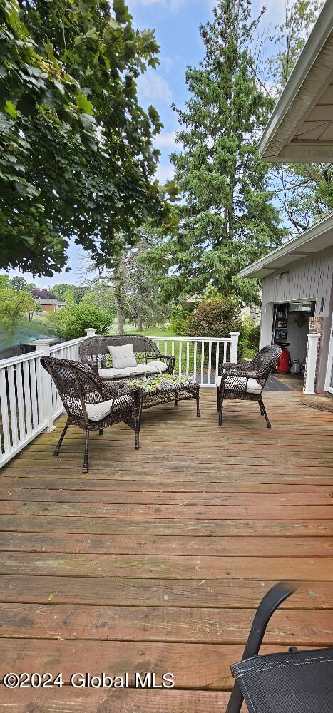 207 Hackett Boulevard Albany, NY 12208 - Photo 22 of 28 20240730_124408_inPixio