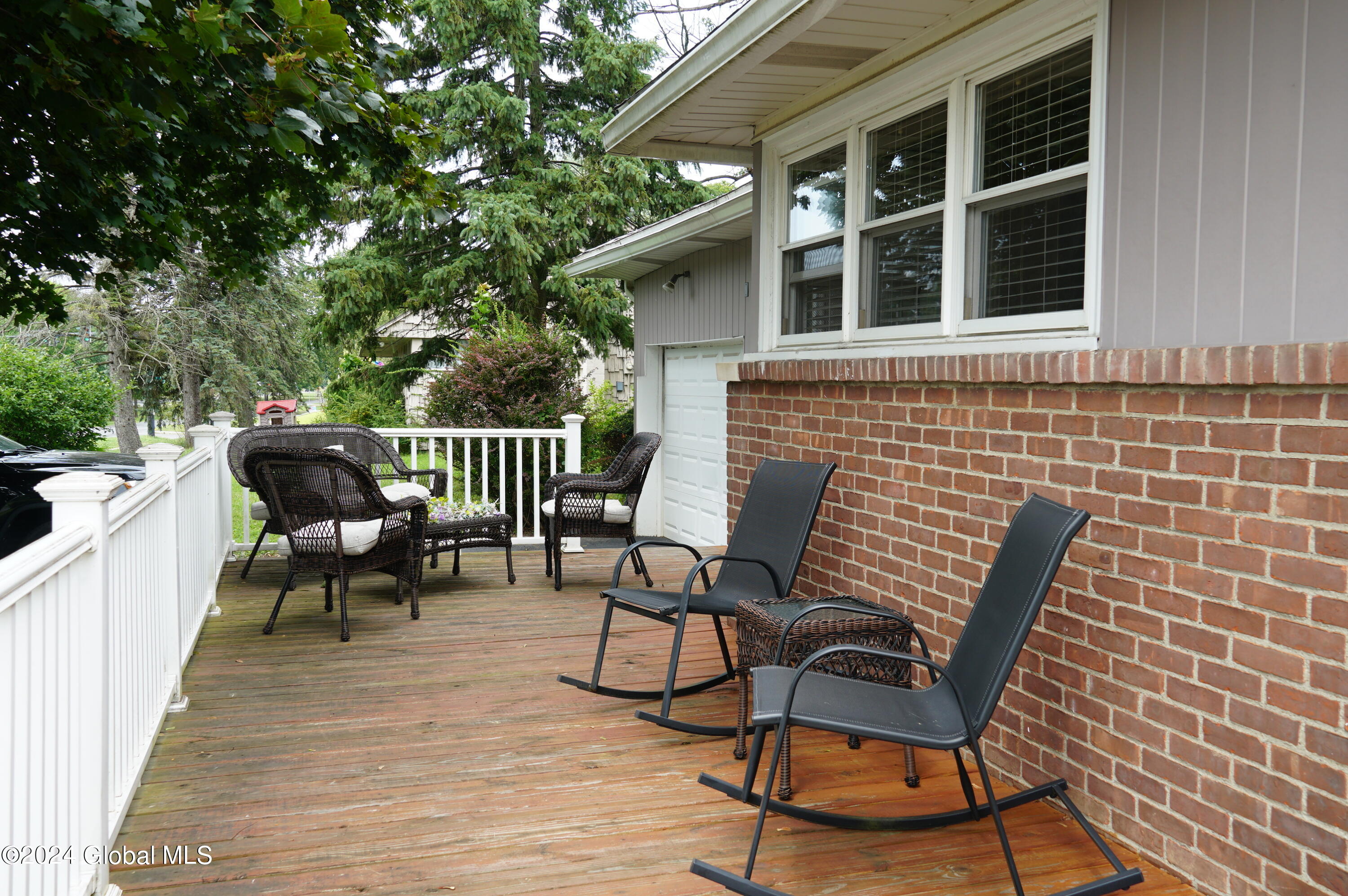 207 Hackett Boulevard Albany, NY 12208 - Photo 23 of 28 DSC09862