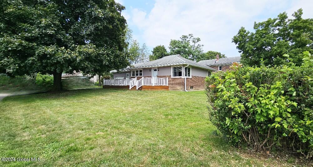 207 Hackett Boulevard Albany, NY 12208 - Photo 27 of 28 20240730_124715_inPixio