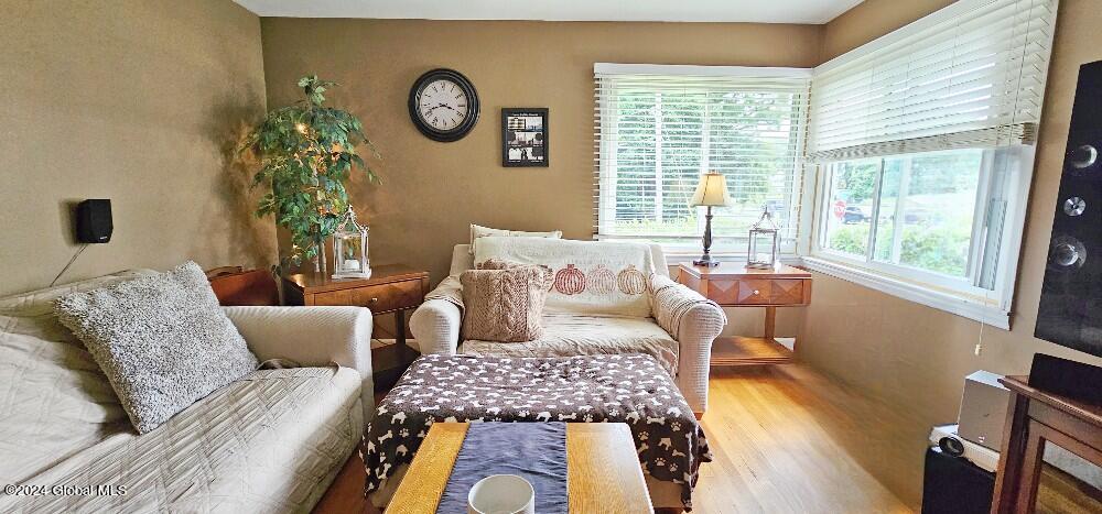 207 Hackett Boulevard Albany, NY 12208 - Photo 4 of 28 20240730_123027_inPixio