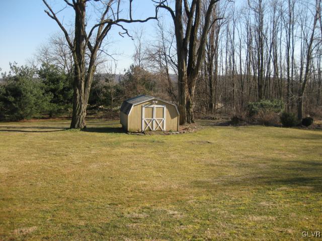 5202 Vera Cruz Road Center Valley, PA 18034 - Photo 2 of 9 Gallery Image 2