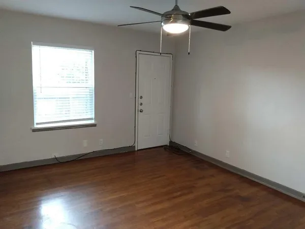 $1,025 | 4738 El Campo Avenue, Unit 5, Fort Worth, TX 76107