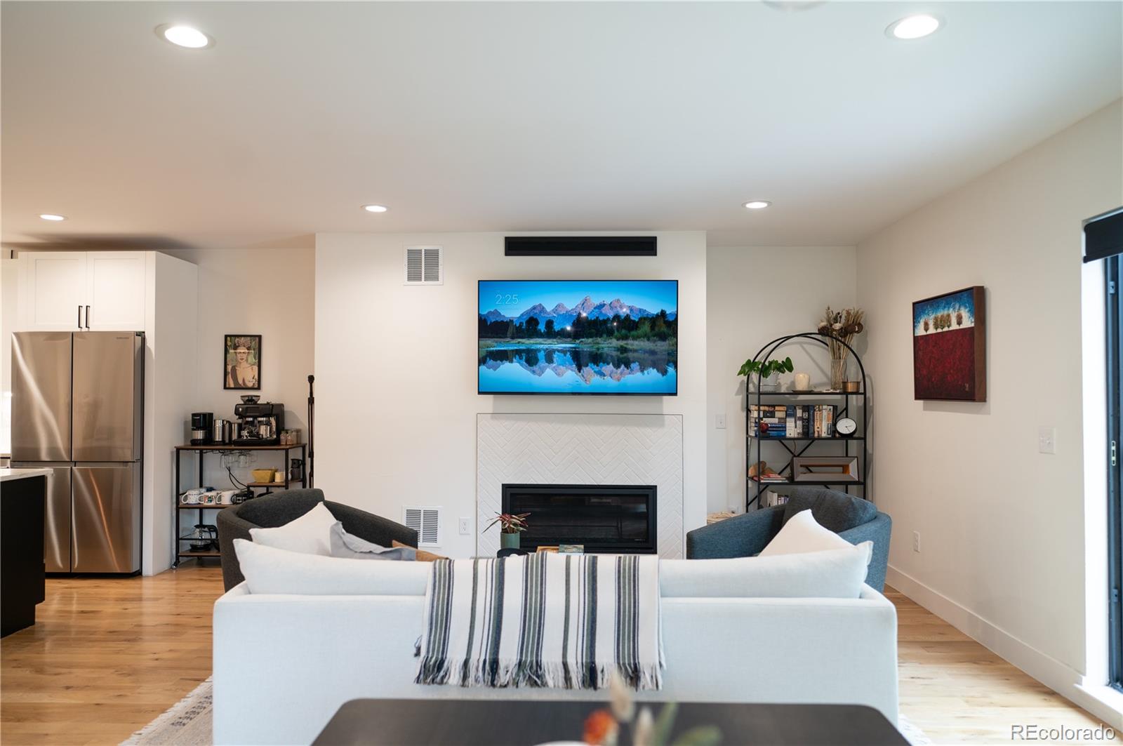 521 Fox Street Denver, CO 80204 - Photo 7 of 30