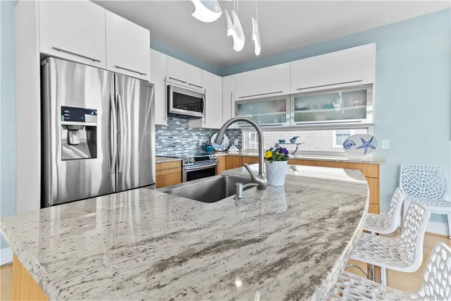 $3,300,000 | 399 Atlantic Avenue, Westerly, RI 02891