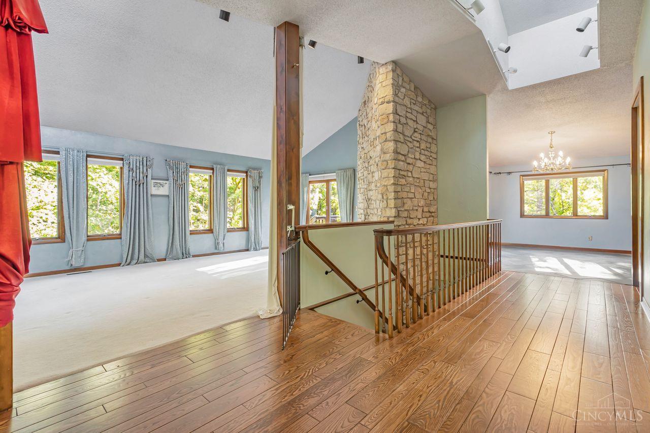 2557 Devils Backbone Road Cincinnati, OH 45233 - Photo 7 of 56 Gallery Image 7
