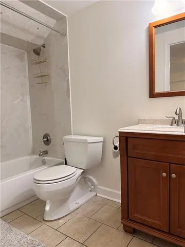 $2,100 | 6029 Hurst Street, Unit LOWR, New Orleans, LA 70118