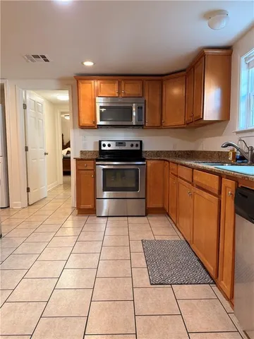 $2,100 | 6029 Hurst Street, Unit LOWR, New Orleans, LA 70118