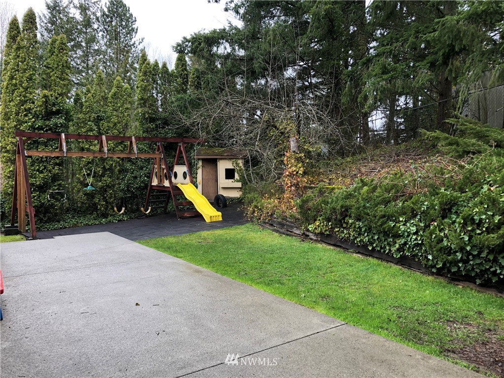 12610 Southeast 185th Place Renton, WA 98058 - Photo 22 of 26 Gallery Image 22