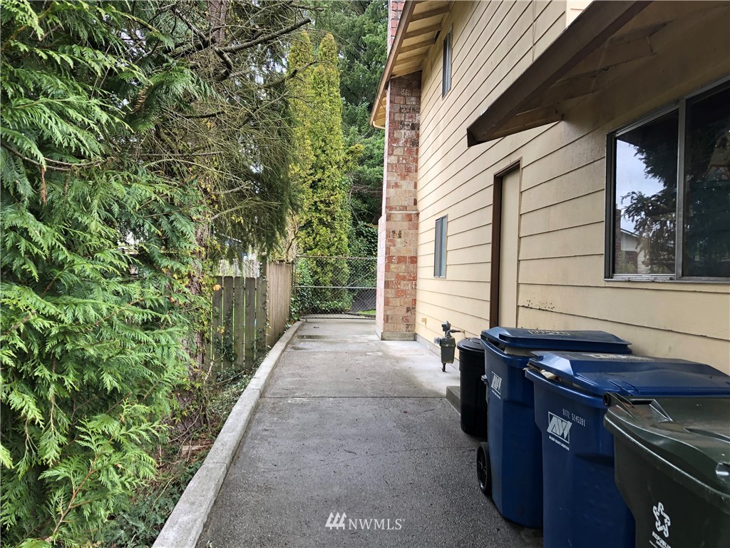 12610 Southeast 185th Place Renton, WA 98058 - Photo 26 of 26 Gallery Image 26