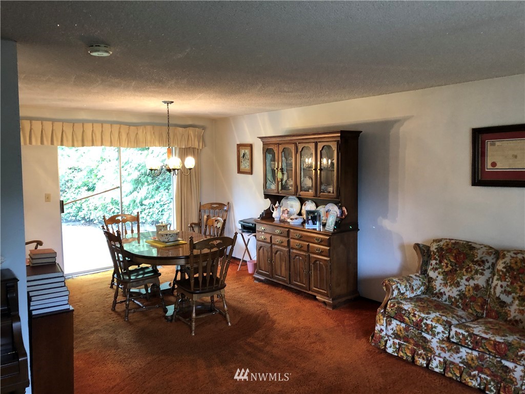 12610 Southeast 185th Place Renton, WA 98058 - Photo 4 of 26 Gallery Image 4