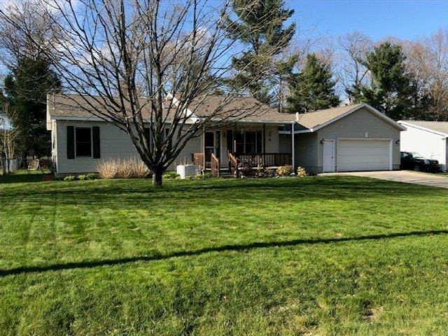 1090 Giles Road Muskegon, MI 49445 - Photo 2 of 23 IMG_9400