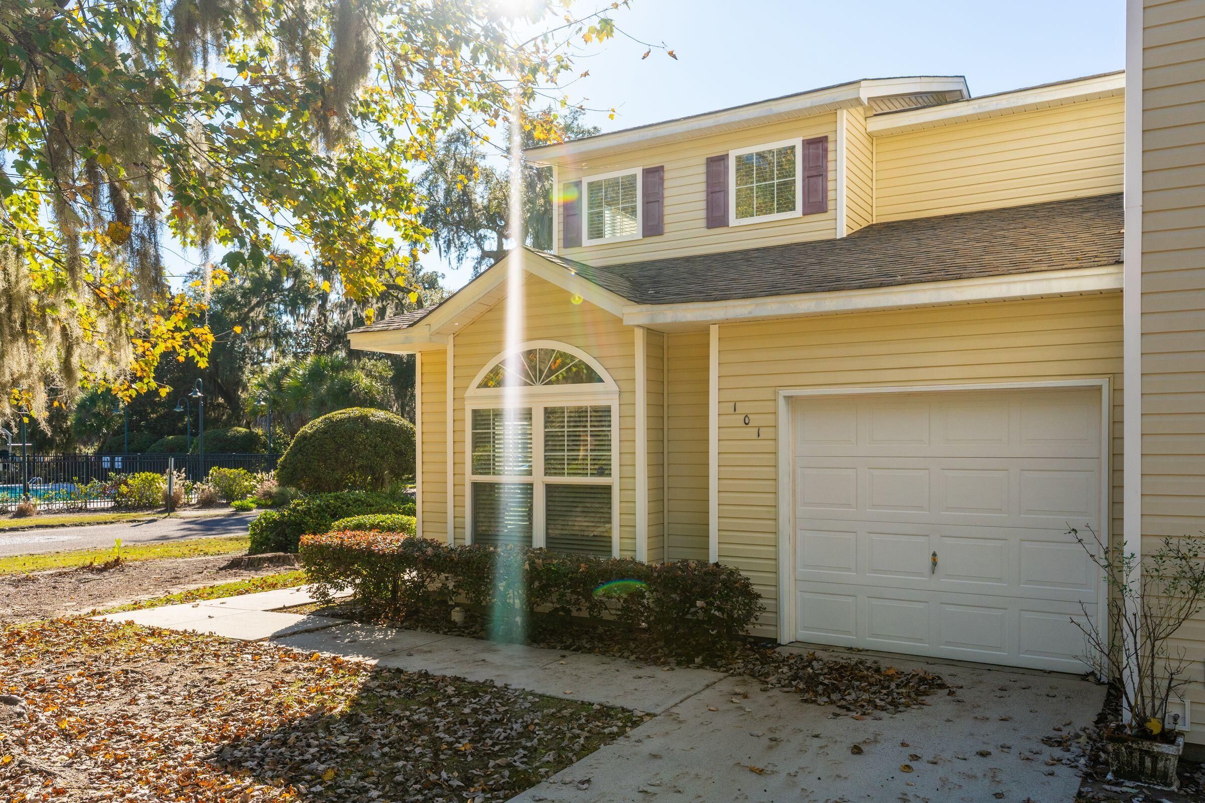 101 Angel Oaks Court Ladson, SC 29456 - Photo 4 of 46 101AngelOaksCt-KeenEyeMarketing-041
