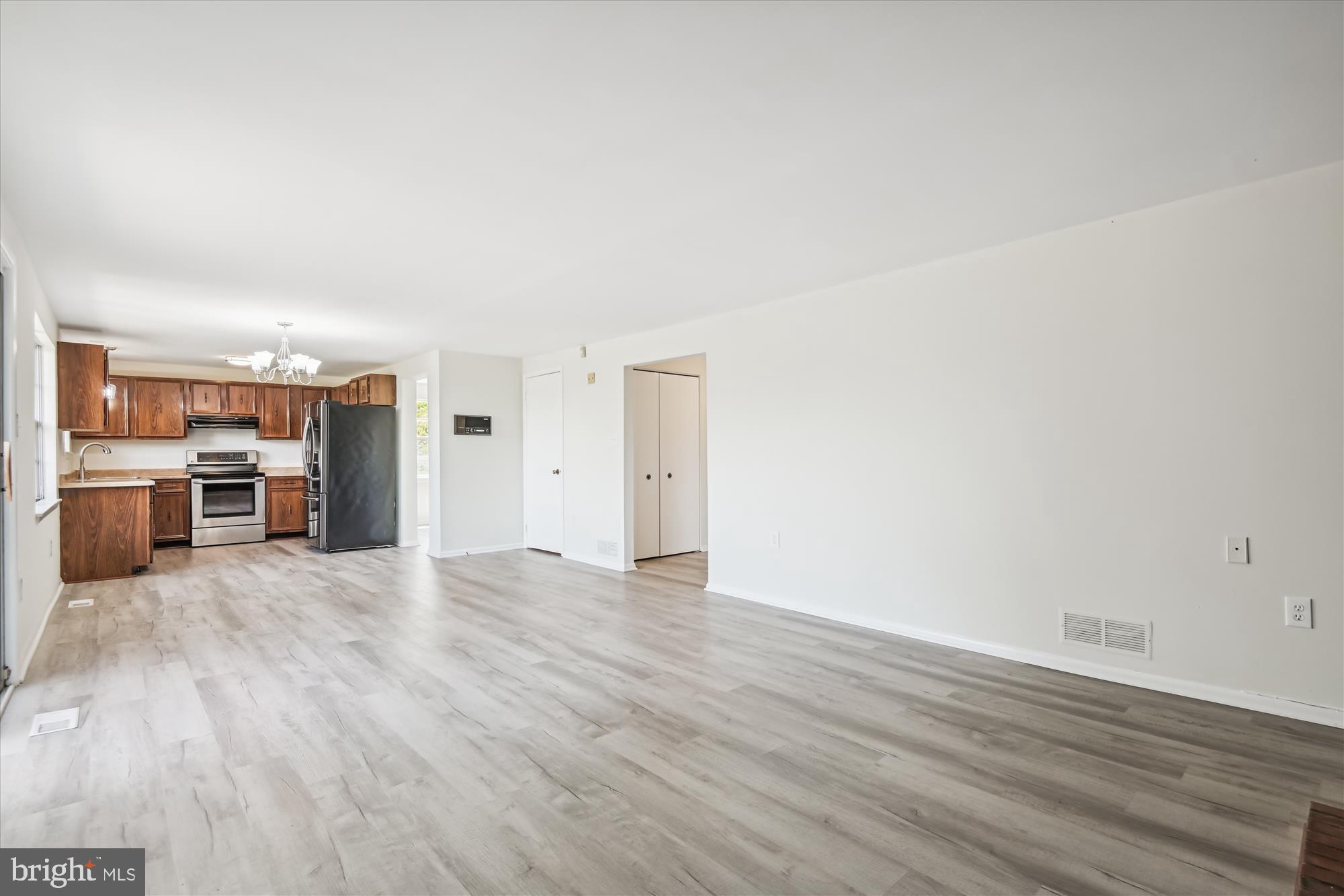 4837 Vicky Road Nottingham, MD 21236 - Photo 23 of 40 Family Room