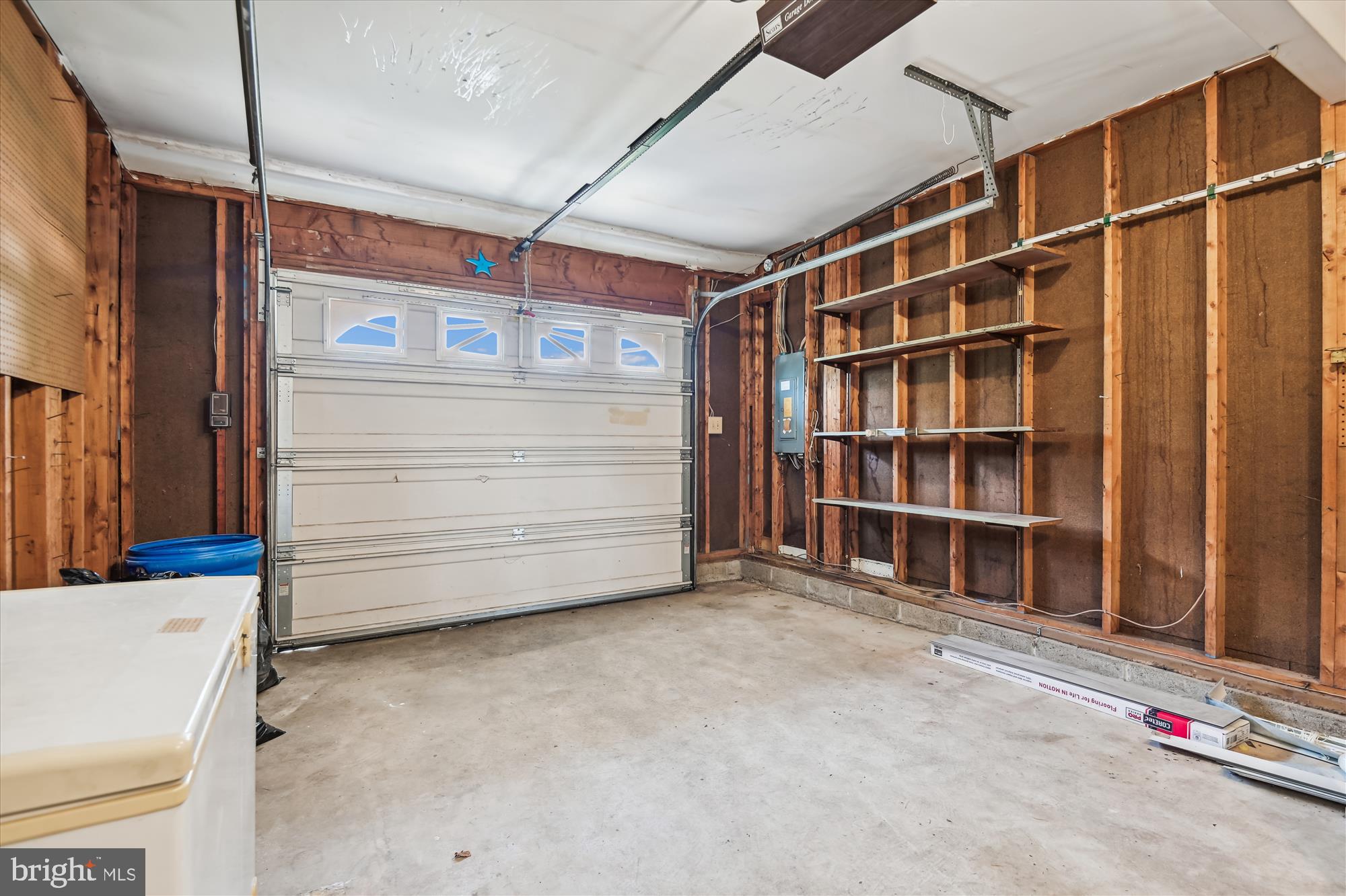 4837 Vicky Road Nottingham, MD 21236 - Photo 26 of 40 Garage