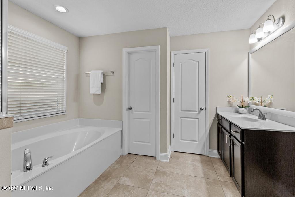 10865 Lothmore Road Jacksonville, FL 32221 - Photo 34 of 53 10865 Lothmore updated-44