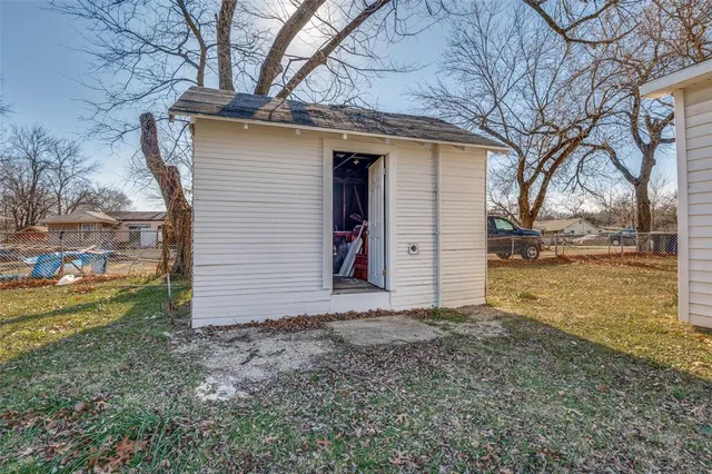 $150,000 | 826 West Laramie Lane, Dallas, TX 75217