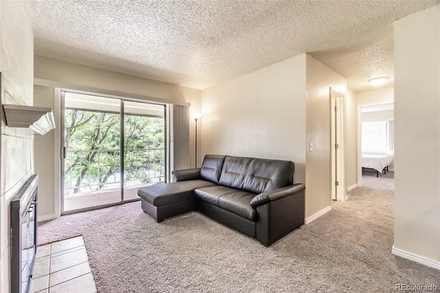 $1,750 | 2225 South Jasmine Street, Unit 317, Denver, CO 80222