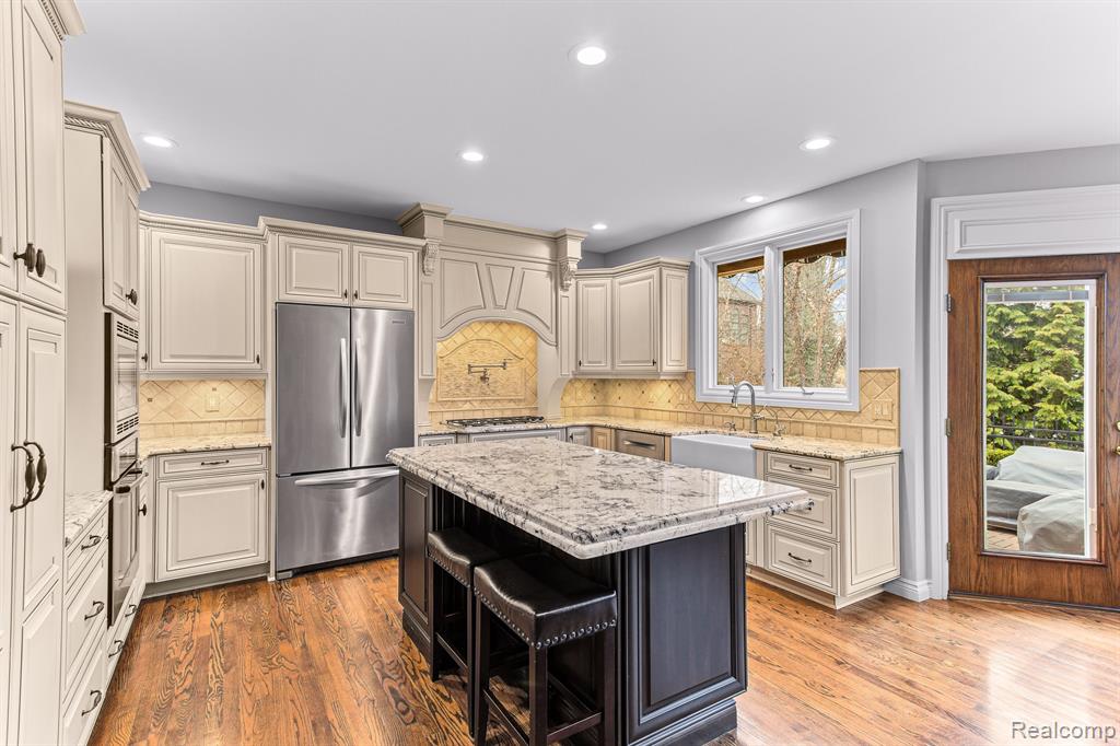 4680 Goodison Pl Drive Rochester, MI 48306 - Photo 12 of 54
