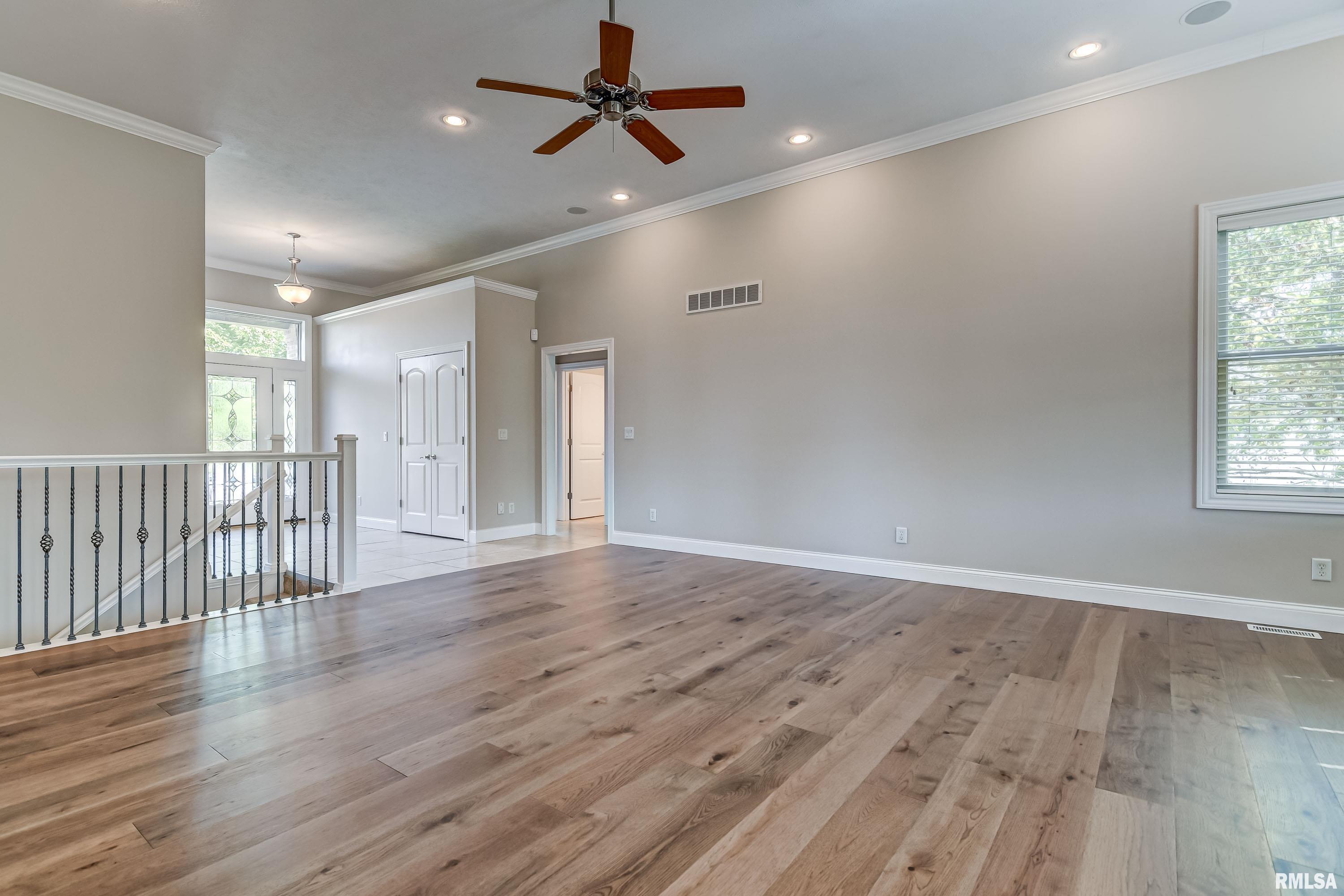 4404 Fiddlers Bend Springfield, IL 62711 - Photo 3 of 44