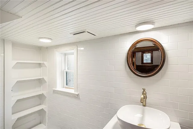 $475,000 | 1311 Francis Street, St. Joseph, MO 64501