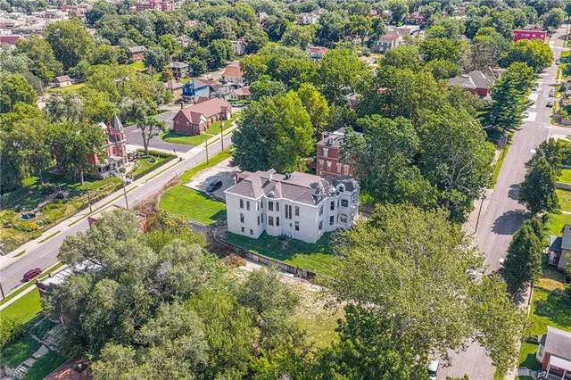 $475,000 | 1311 Francis Street, St. Joseph, MO 64501