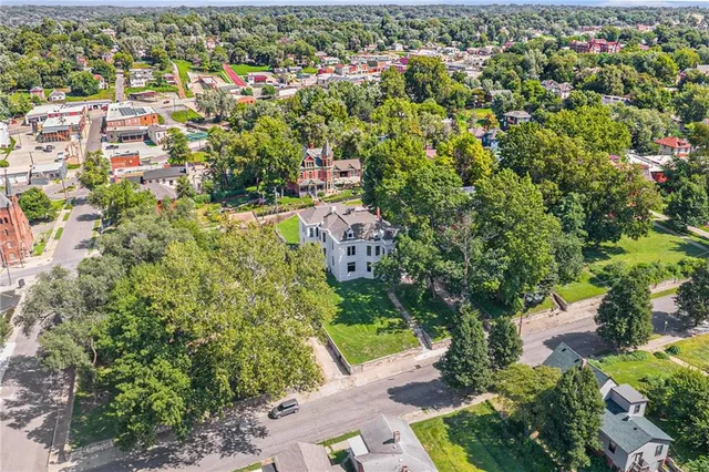 $475,000 | 1311 Francis Street, St. Joseph, MO 64501