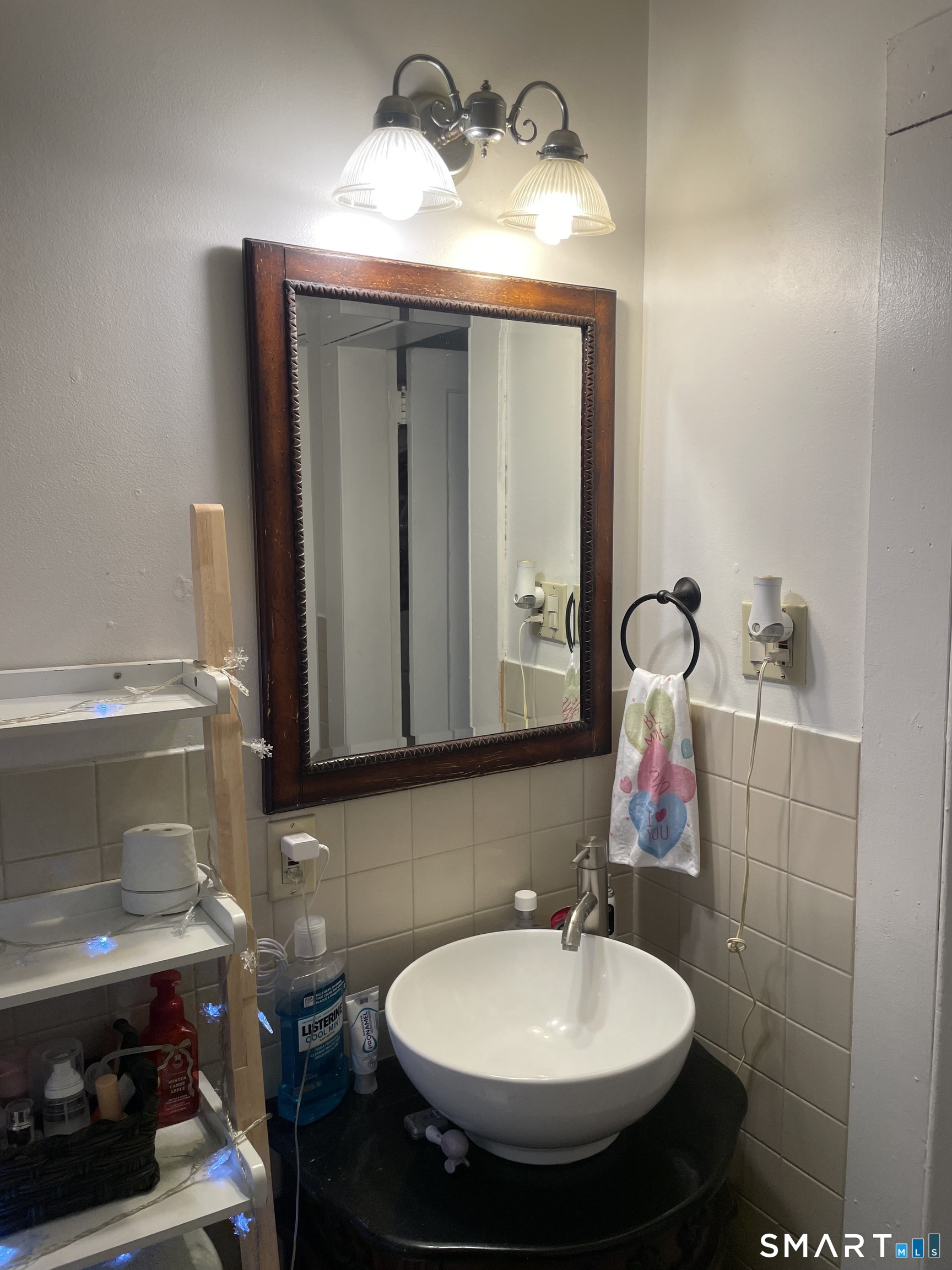 98 Carroll Avenue Bridgeport, CT 06607 - Photo 13 of 25